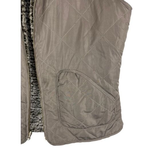 Thread & Supply grey teddy reversible vest - size m - Picture 7 of 11